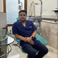 Dr Naveen garg